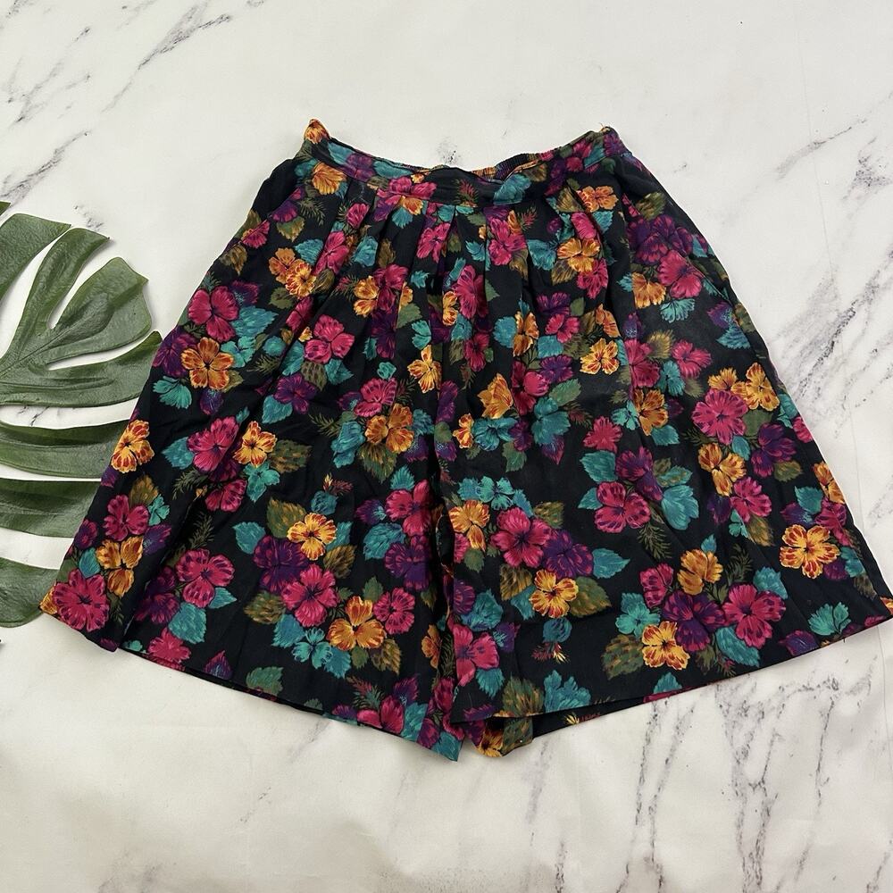 Cristin Stevens Womens Vintage 90s Pleated Shorts Size M P Pink Black Floral Mom